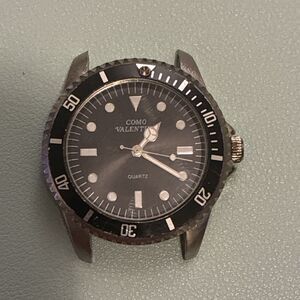 Como Valentino Quartz Dive Watch